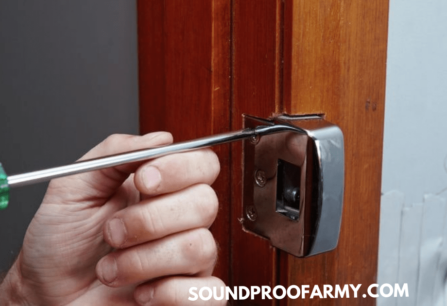 How To Prevent A Door From Slamming In 12 Quick Fixes? 10 DIY door jamb